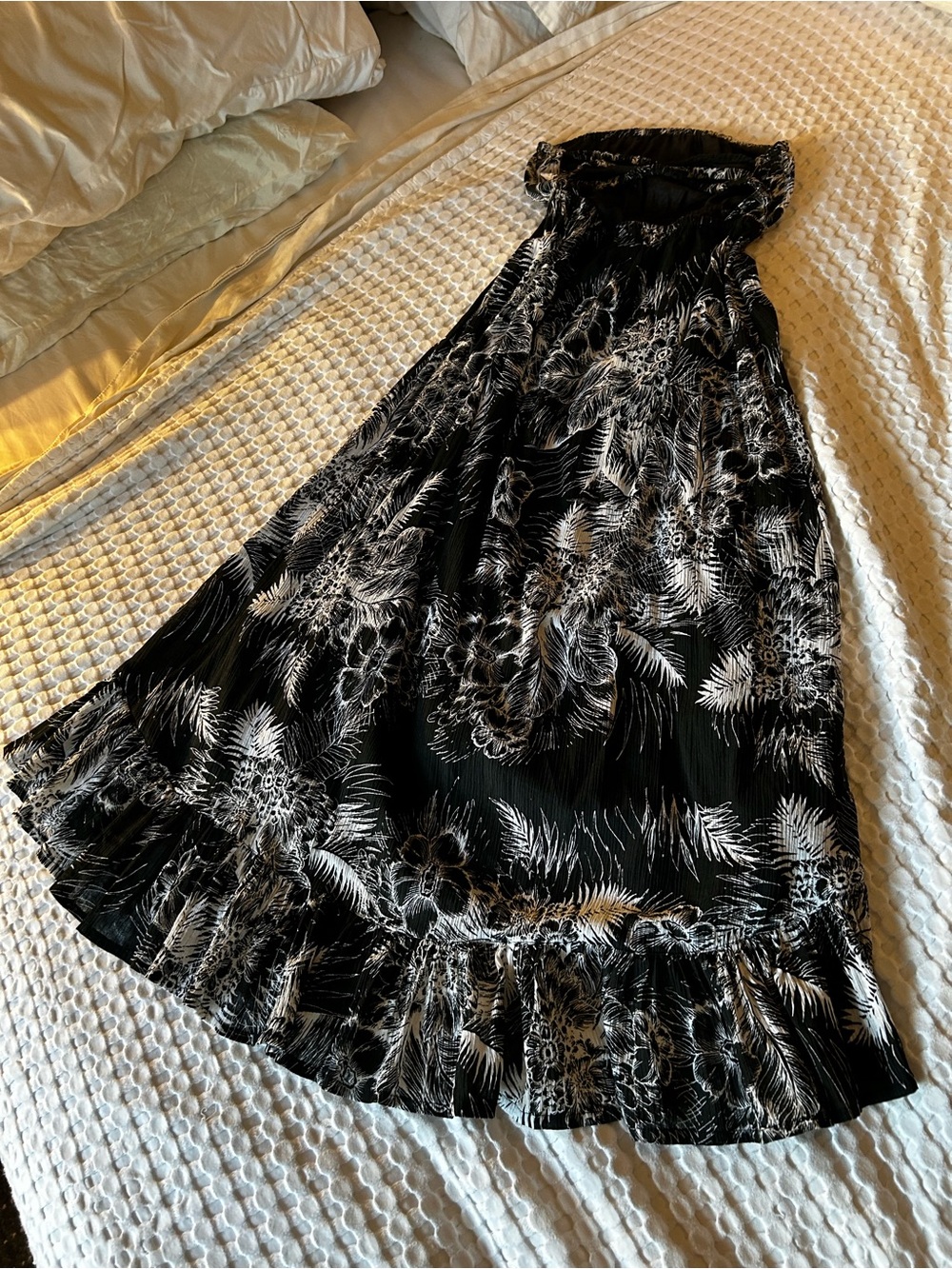 Rip Curl Black Sleeveless Maxi Dress with White Floral Print | Beach Y2K